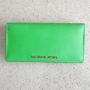 MK Wallet | Vibrant Green